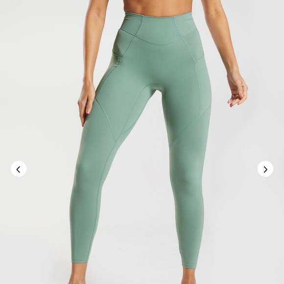 Gymshark × Whitney Simmons Final Collection
Pocket Leggings - Picture 2 of 3